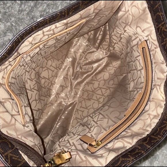 Calvin Klein bag used a couple times - Picture 7 of 7